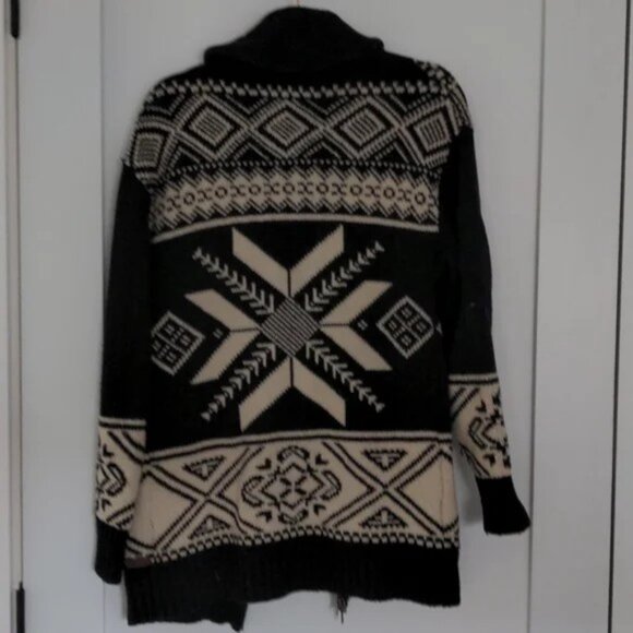 Roots Double Knit Wool Snowflake Sweater - Picture 3 of 5